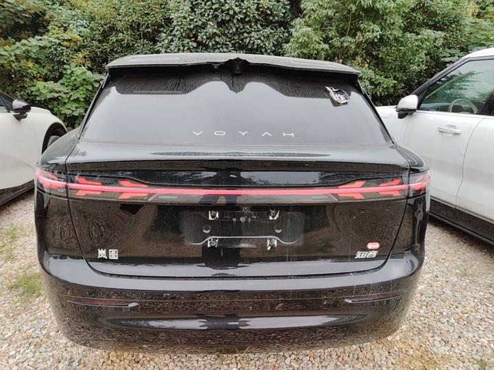 Voyah 2025 AWD Qiankun photo 5