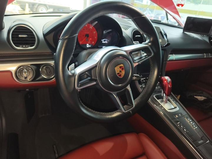 718 2018 Cayman 2.0T photo 2