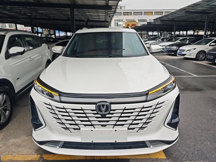 CS75 PLUS 2023 3rd Gen 1.5T AT Premium photo 2