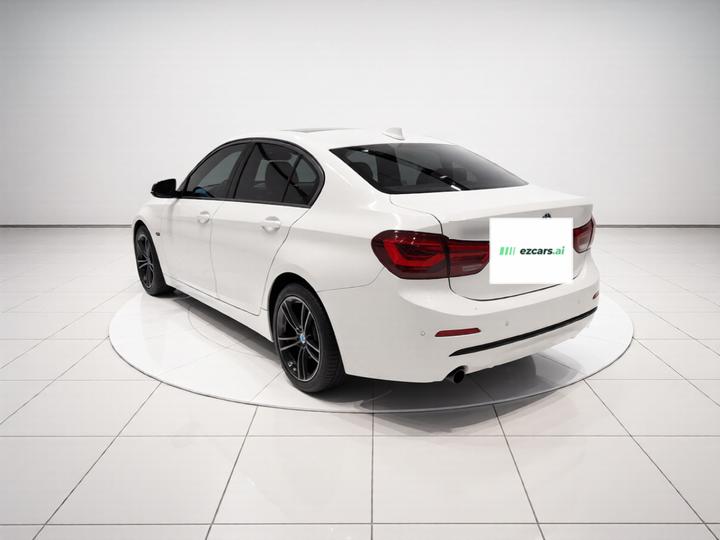 1 Series 2018 118i Sport photo 4