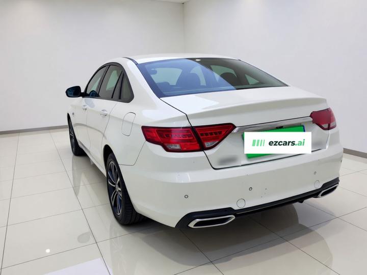 Emgrand GL 2018 1.4T MT Elite Connected photo 4