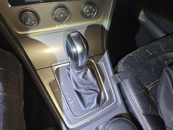 Golf 2016 230TSI AT Comfort photo 6