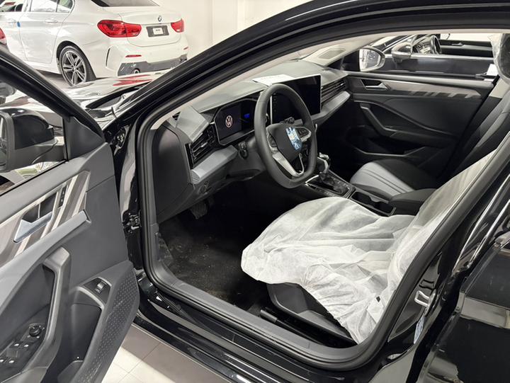 Sagitar 2026 Facelift 3000 300TSI DSG photo 8