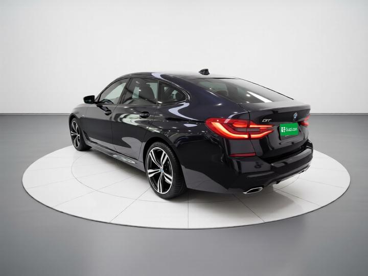 6 SeriesGT 2022 630i M Sport Package photo 4