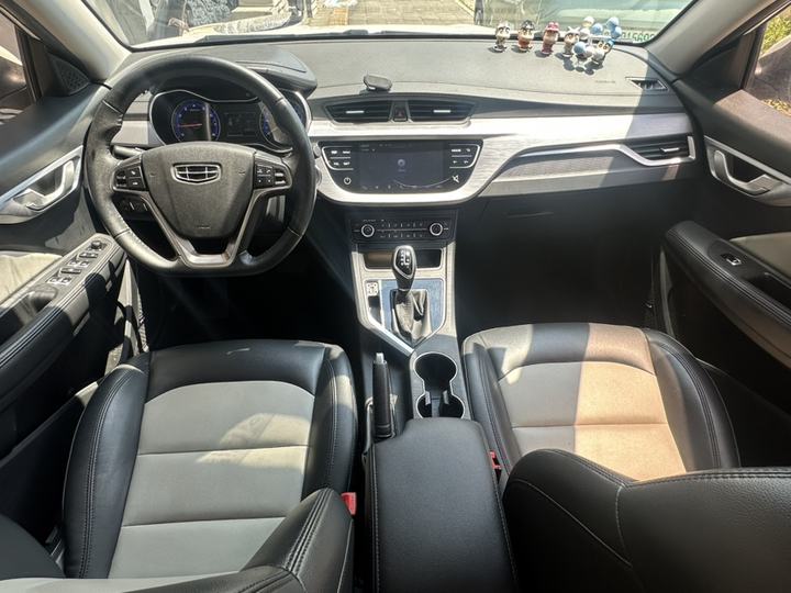 Vision 2020 1.5L CVT photo 4