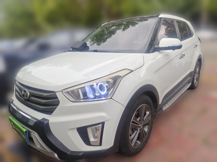 ix25 2015 1.6L AT RWD Smart GLS
