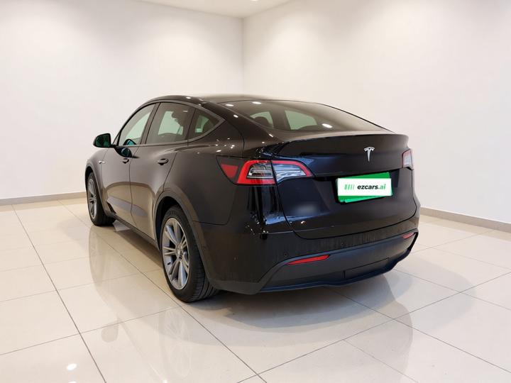 Model Y 2023 RWD photo 4