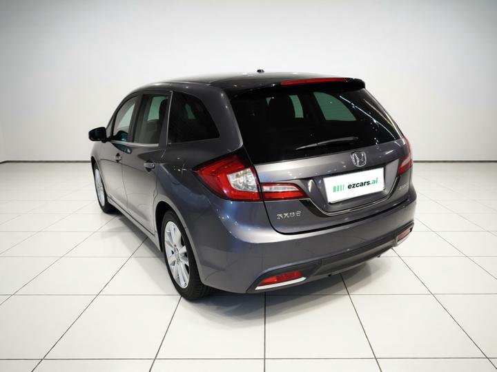 Jade 2013 1.8L AT Comfort 6-Seater photo 4
