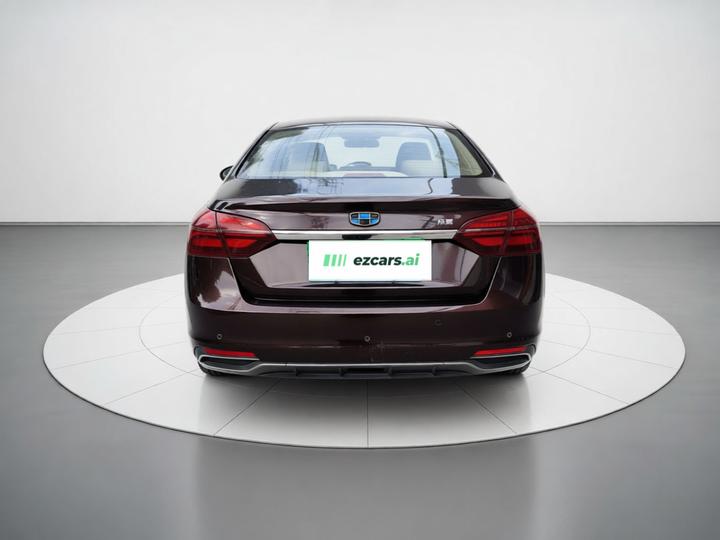 Emgrand 2018 1.5L CVT Luxury photo 3