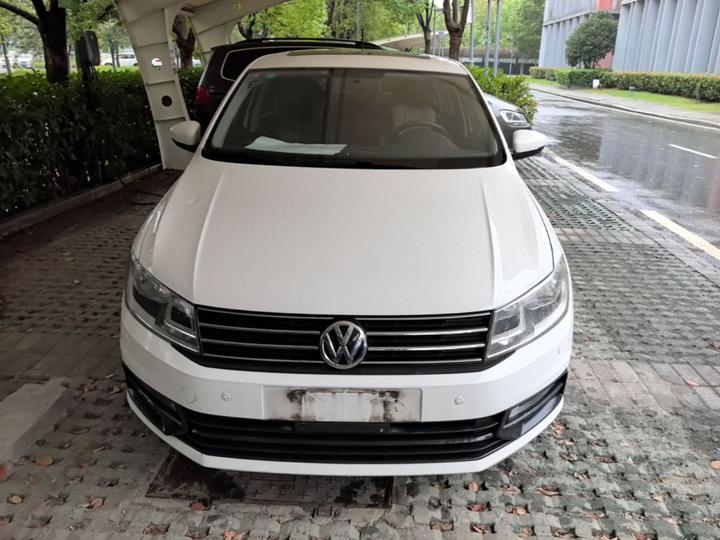Santana 2015 1.6L AT Comfort photo 2