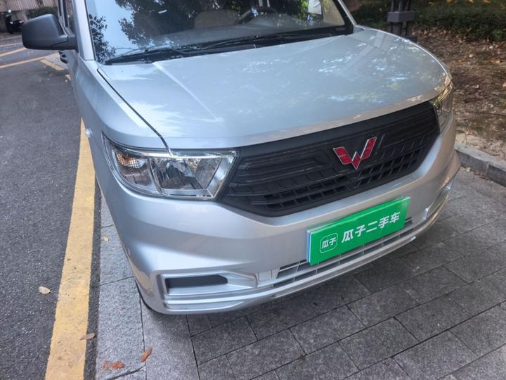 Wuling Hongguang V 2022 1.5L LAR photo 7