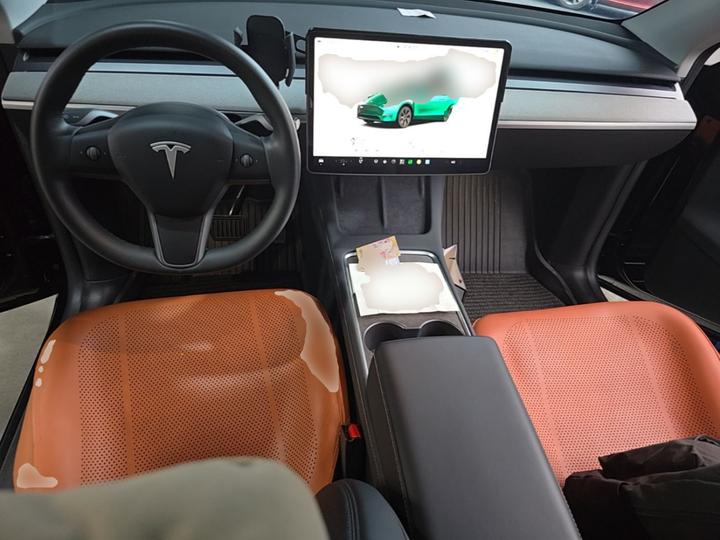 Model Y 2023 RWD photo 2