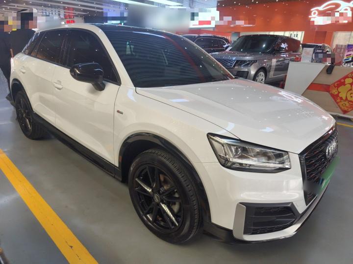 Q2L 2020 35 TFSI Progressive Dynamic photo 3