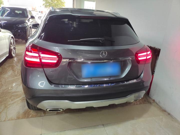GLA 2017 GLA 200 Dynamic photo 3