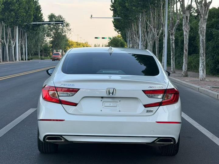Accord 2018 260TURBO Elite China VI photo 3