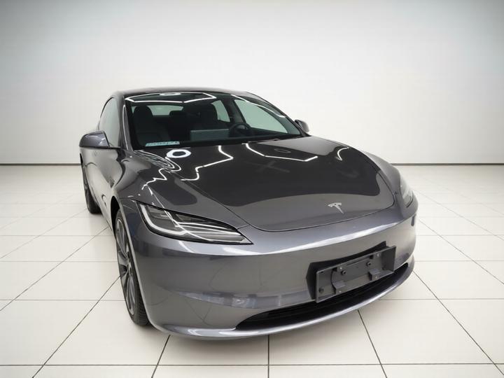 Model 3 2023 RWD photo 3