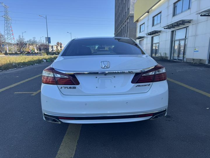 Accord 2016 2.0L Comfort photo 5