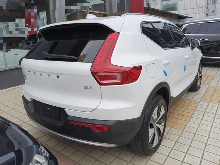 XC40 2024 B3 Luxury photo 6