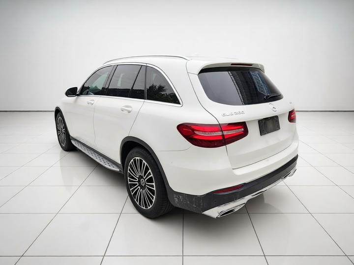 GLC 2017 GLC 200 4MATIC photo 4