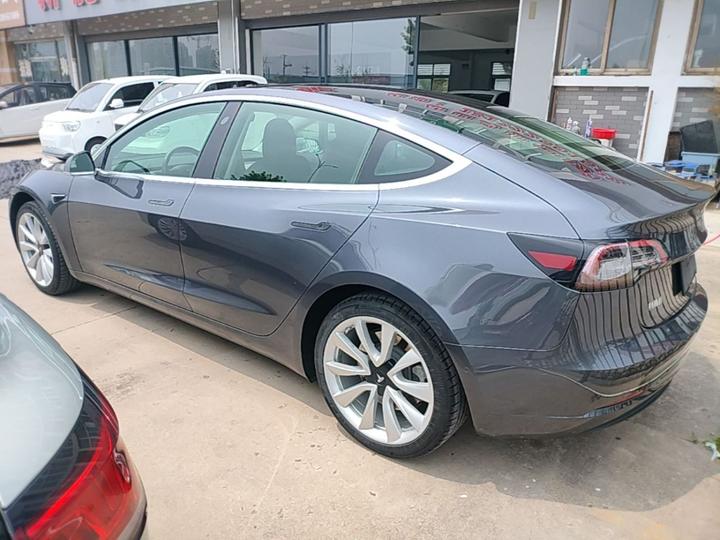 Model 3 2019 Standard Range RWD Upgraded photo 4