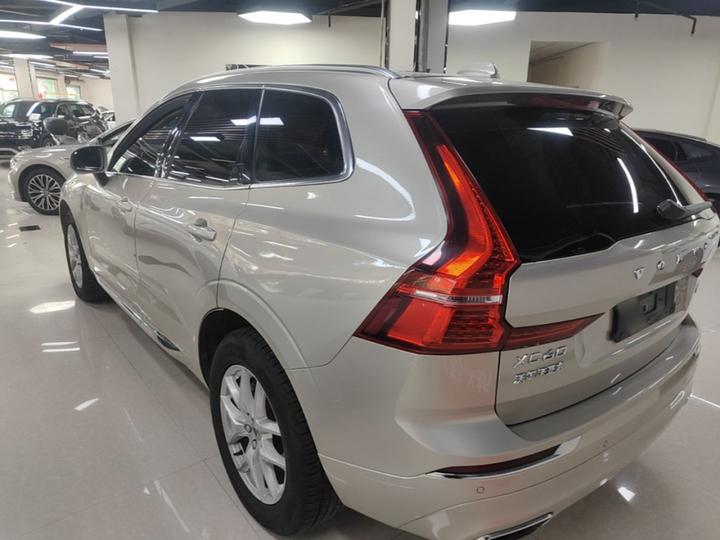 XC60 2020 T5 AWD Luxury photo 4