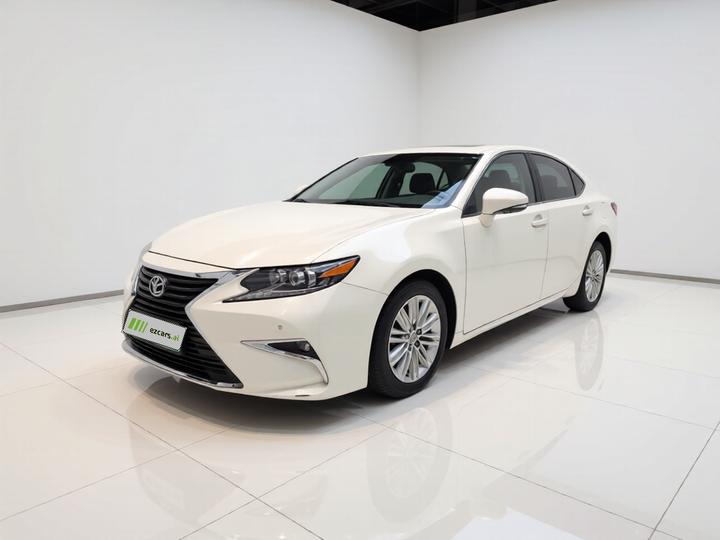 ES 2015 200 Elite