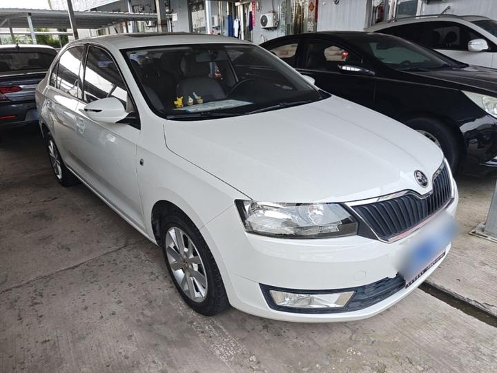 Rapid 2016 1.4L MT photo 3