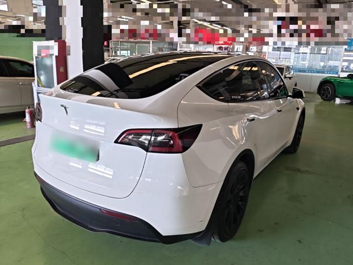 Model Y 2022 RWD photo 4