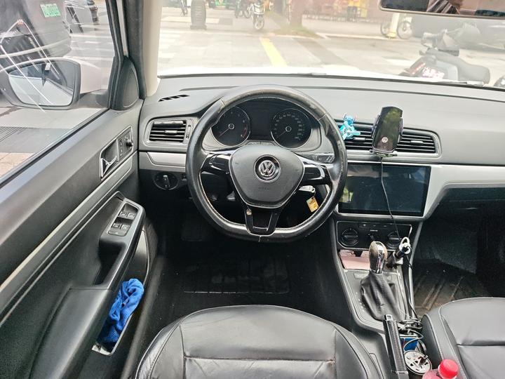 2015 230TSI DSG Comfort photo 3