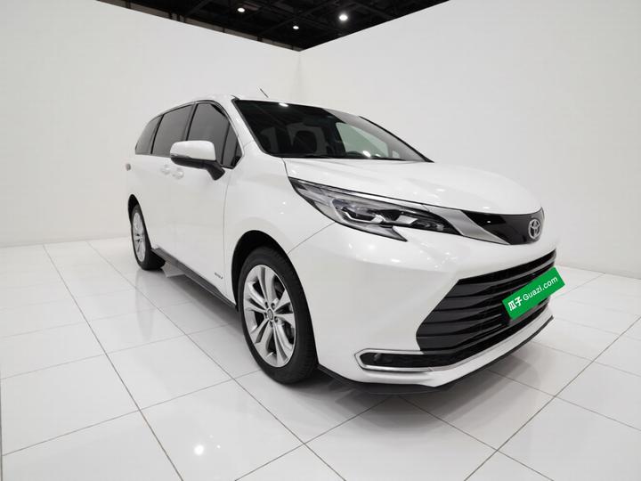 Sienna 2024 2.5L Hybrid Premium photo 3