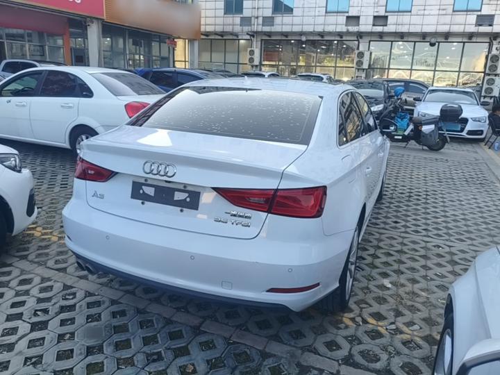 A3 2015 Limousine 35 TFSI photo 4