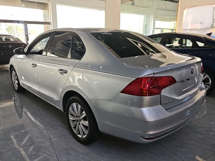 Bora 2018 1.5L AT Comfort photo 4