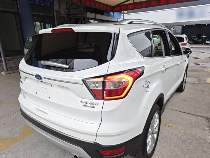 Kuga 2017 EcoBoost 245 AWD photo 4