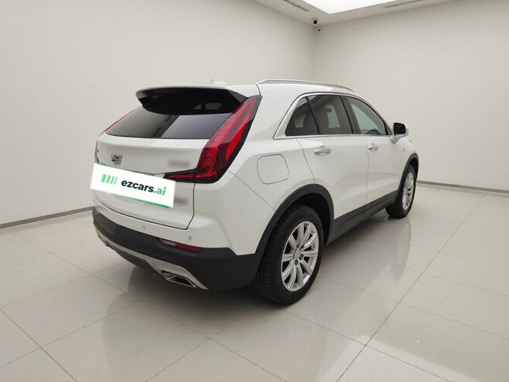 XT4 2018 28T RWD Leading photo 4