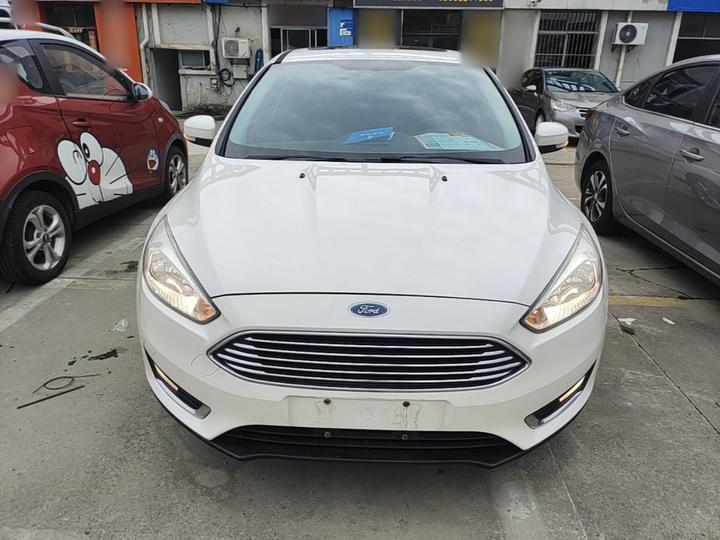 Focus 2015 Sedan 1.6L AT photo 2