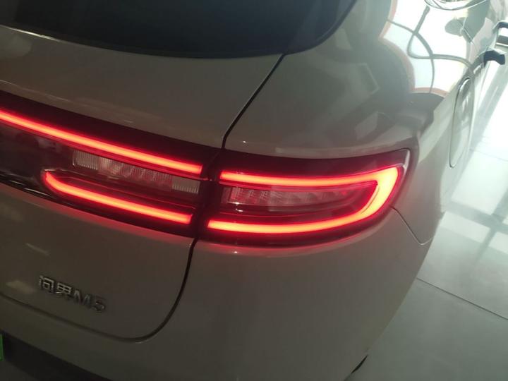 HIMA AITO M5 2022 EREV AWD Performance photo 7