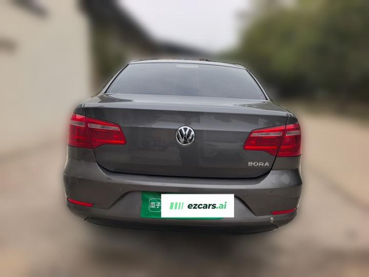 Bora 2014 1.6L MT Comfort photo 5