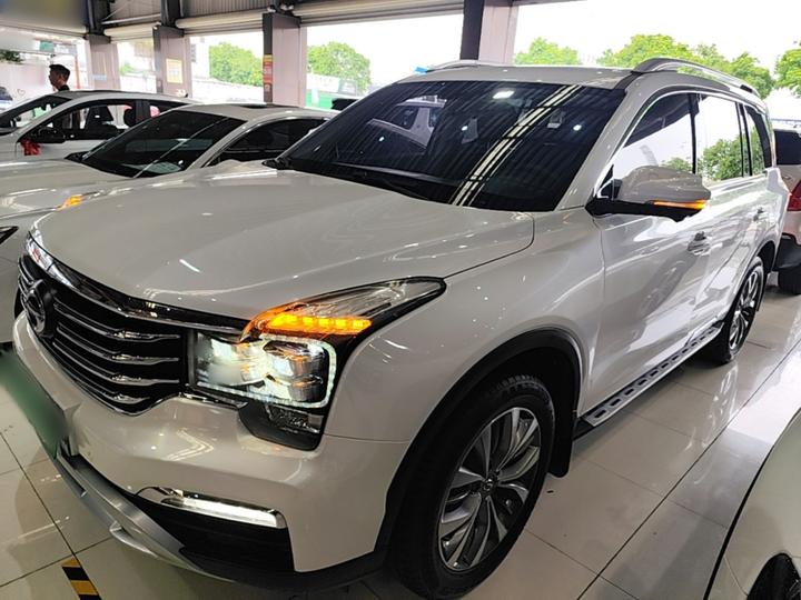 GAC Trumpchi GS8 2017 320T RWD Luxury Connected 7-Seater