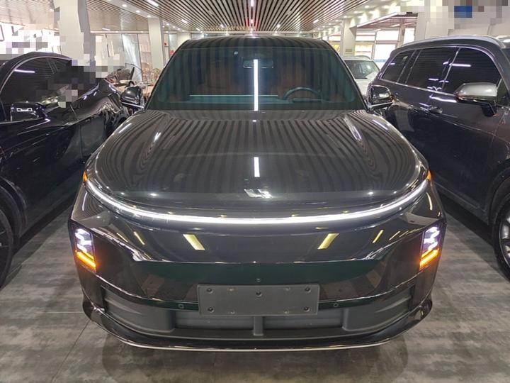 Li Auto L6 2024 Pro photo 2