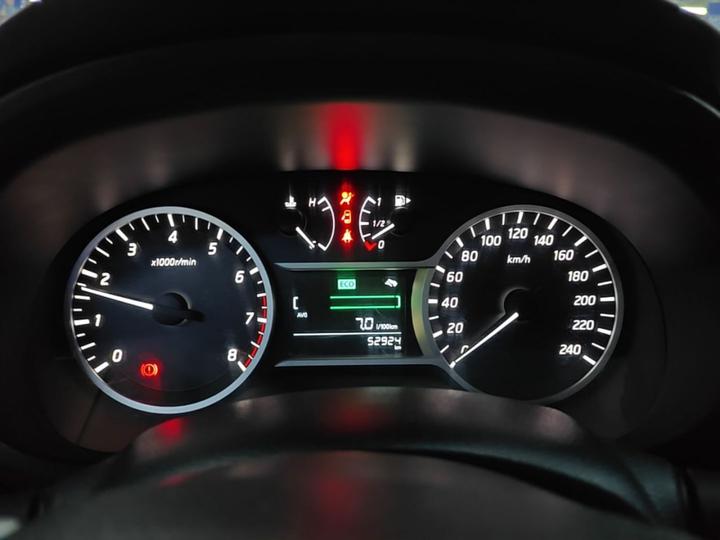 2016 1.6L MT photo 7