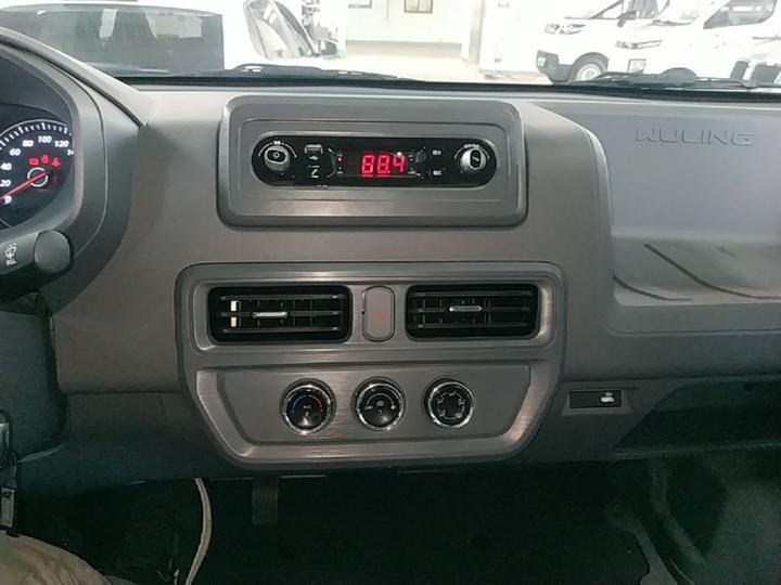 Wuling 2024 300km Comfort Bus 75kW photo 8