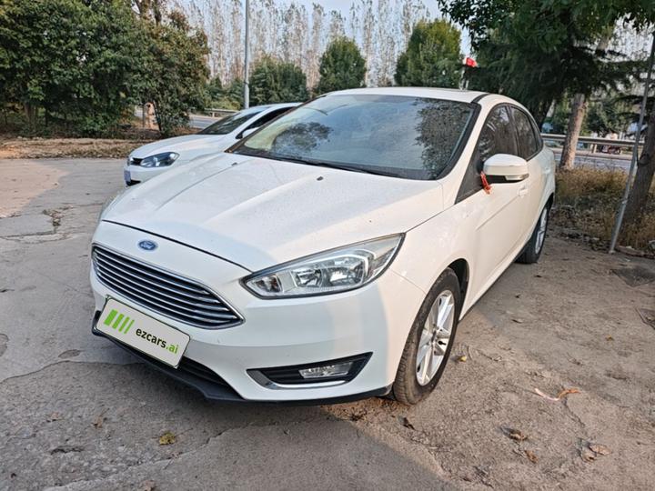Focus 2015 Sedan EcoBoost 125 AT