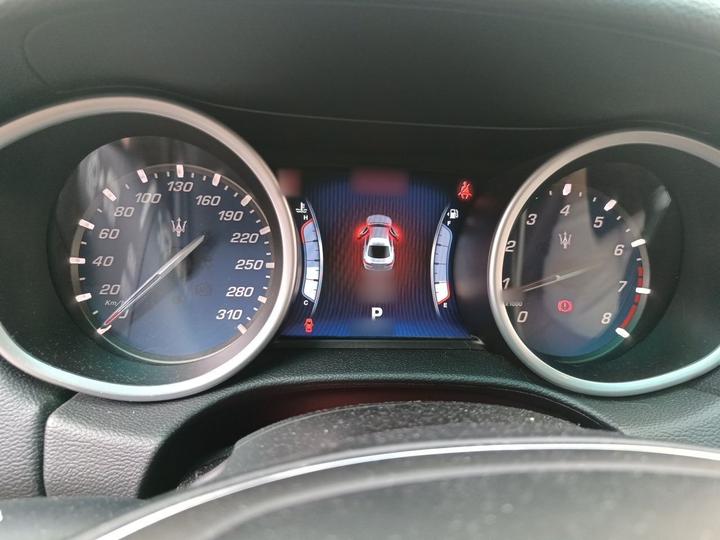 Ghibli 2014 3.0T Standard photo 4
