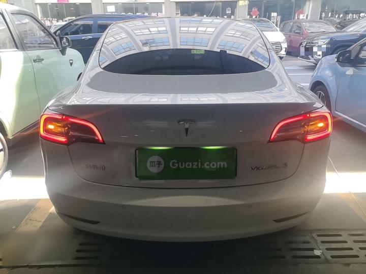 Model 3 2020 Standard Range RWD Upgraded photo 3