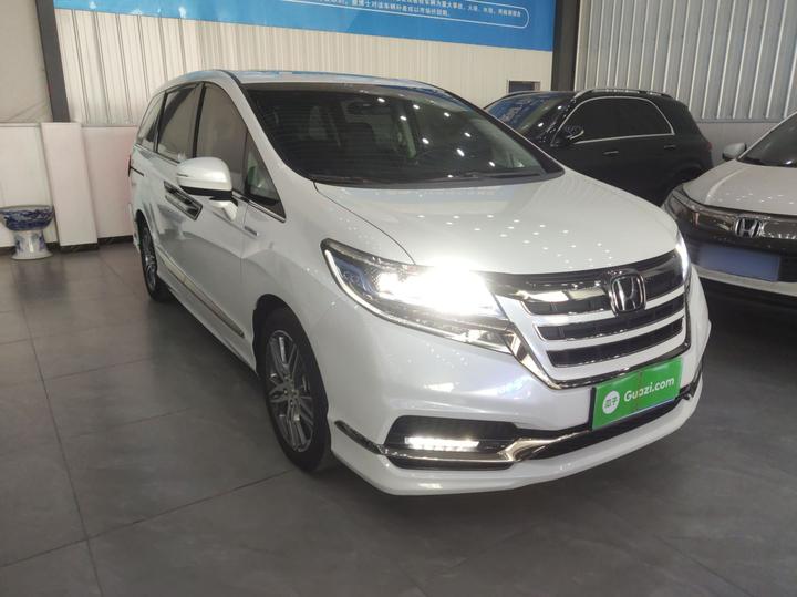 Elysion 2019 2.0L Hybrid Luxury photo 3