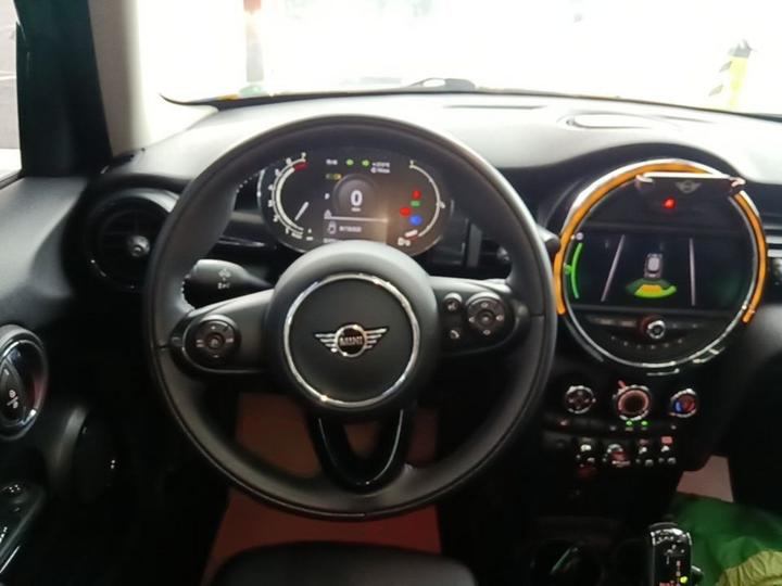 2021 1.5T COOPER Classic 5-Door photo 6