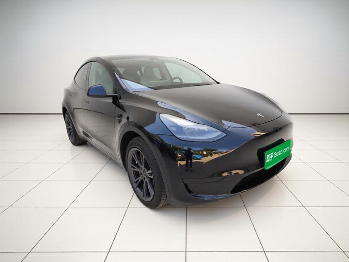 Model Y 2023 RWD photo 3