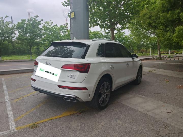 Q5L 2021 45 TFSI Luxury Dynamic photo 4