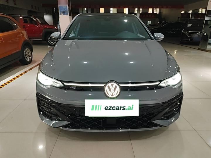 Golf 2025 Facelift 300TSI R-Line photo 2