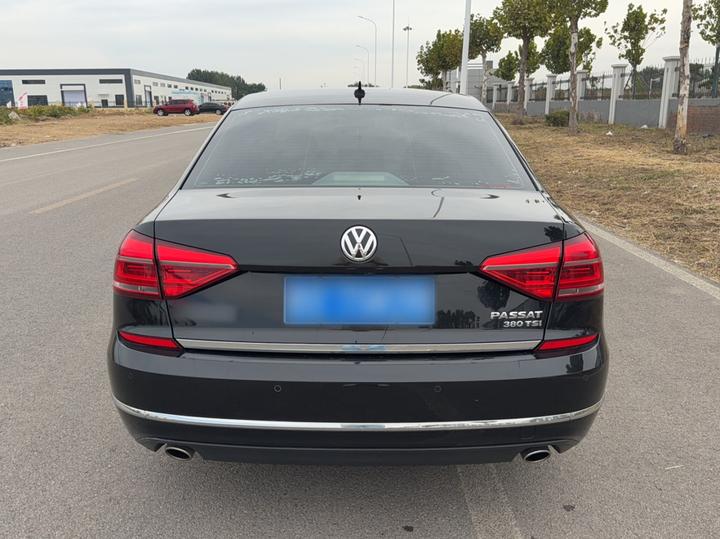 Passat 2016 380TSI DSG photo 3